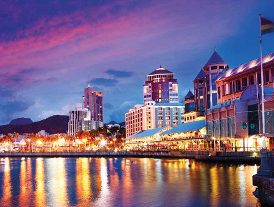 Swan Re - THE STAR AND KEY OF THE INDIAN OCEAN