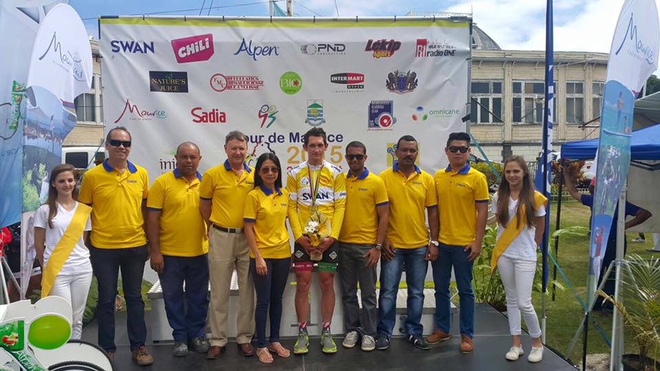 Willie Smit enlève le maillot jaune parrainé par SWAN